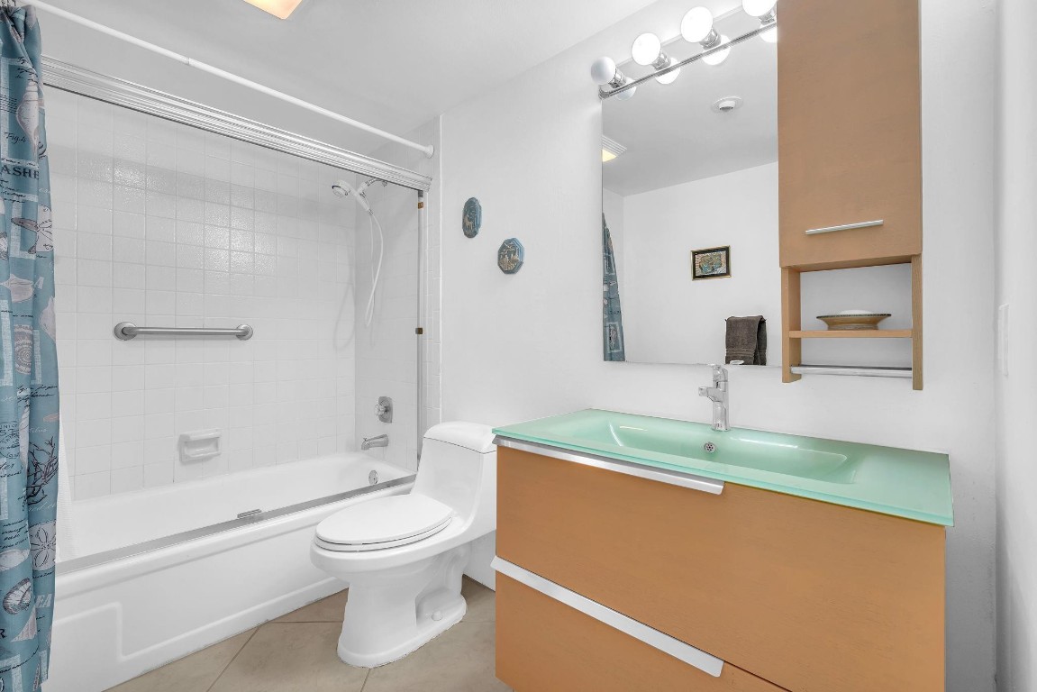 4701 Martinique Dr G3