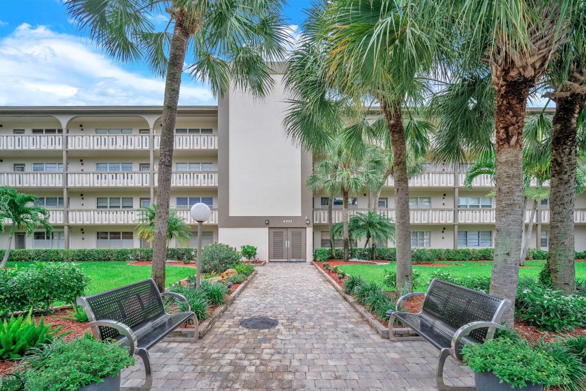 4701 Martinique Dr G3