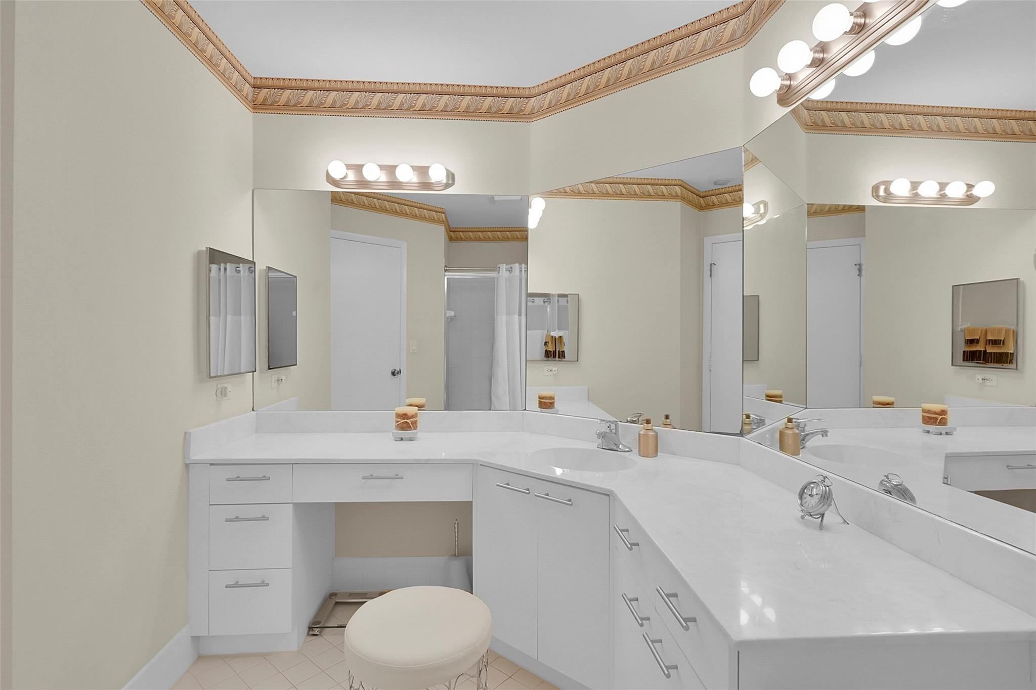 4101 Coral Tree Cir 312