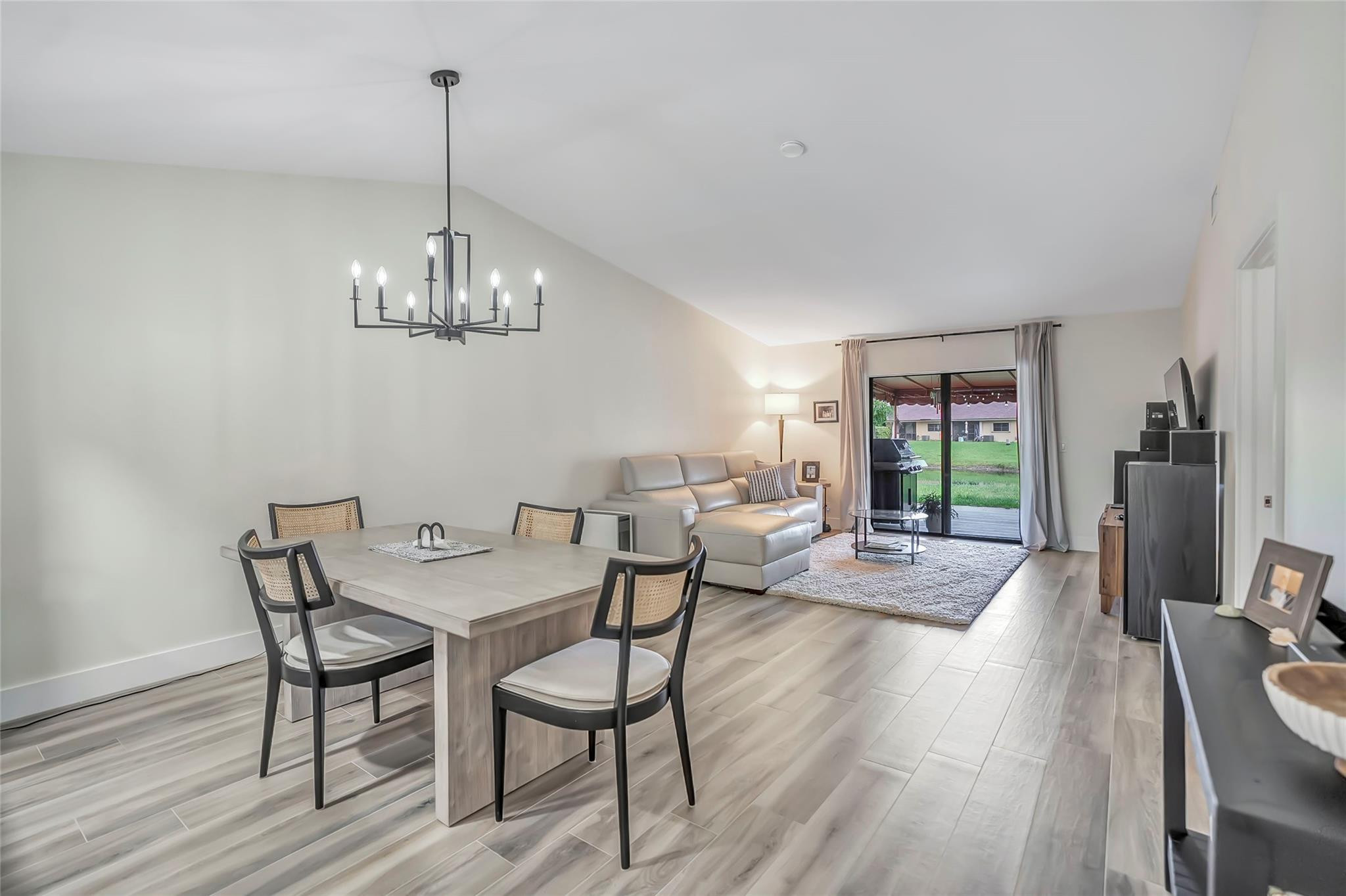 6732 Bridlewood Ct 6732