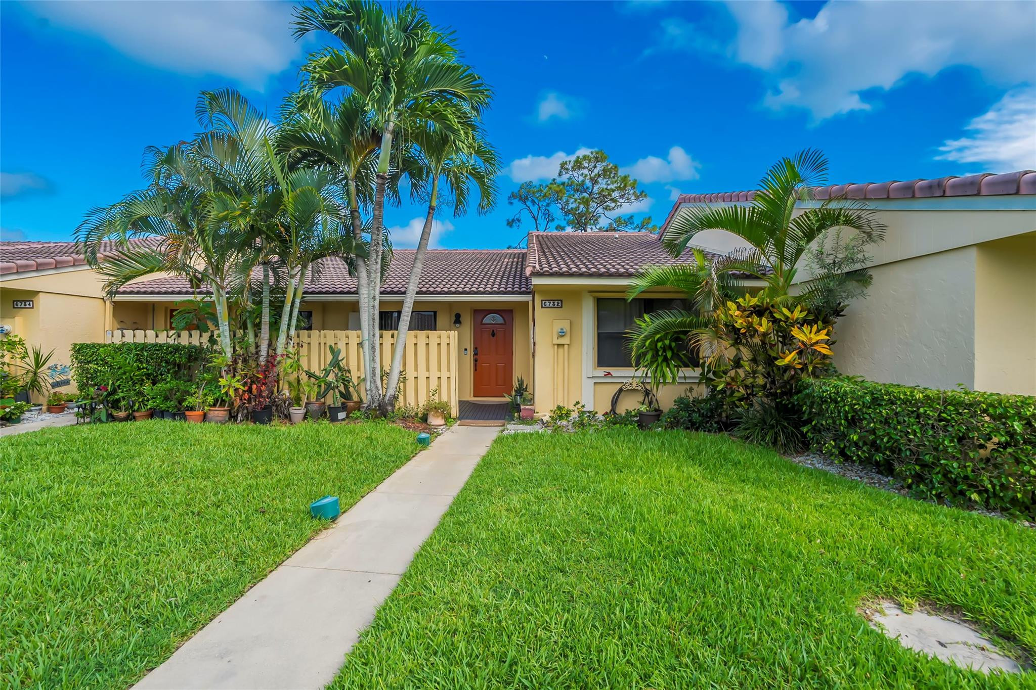 6732 Bridlewood Ct 6732