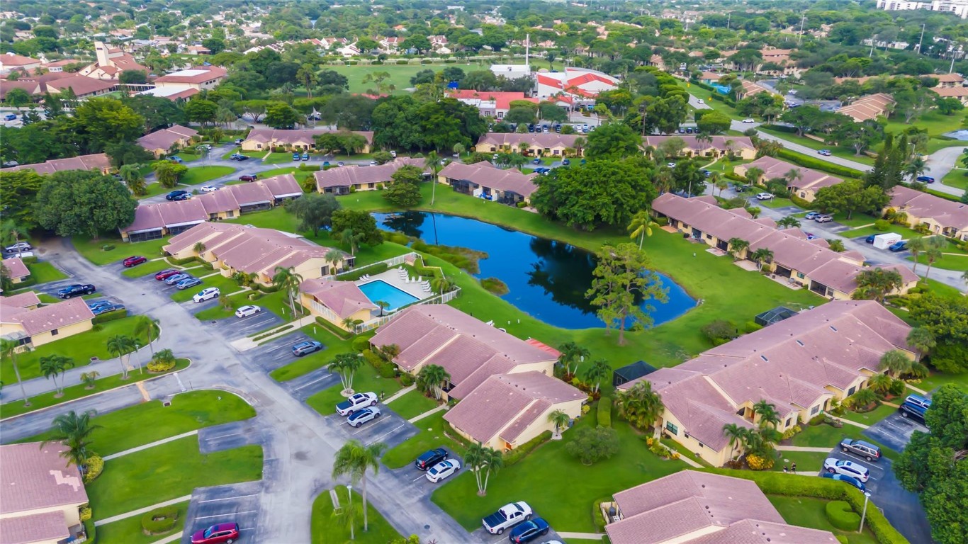 6732 Bridlewood Ct 6732