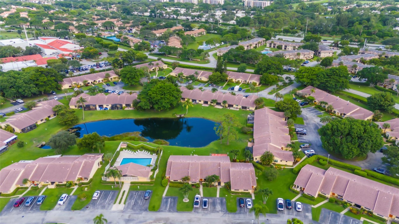 6732 Bridlewood Ct 6732