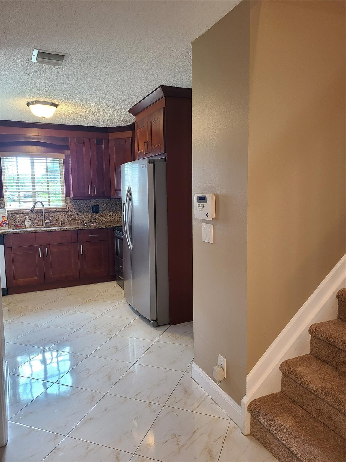 1427 SW 48th Ter