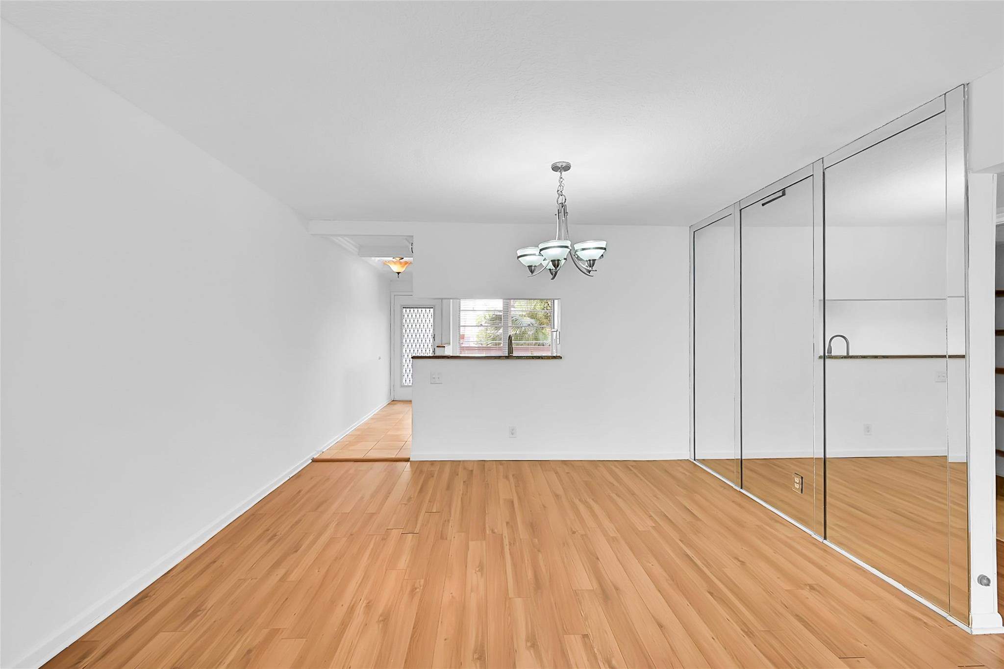 2401 Antigua Cir B3