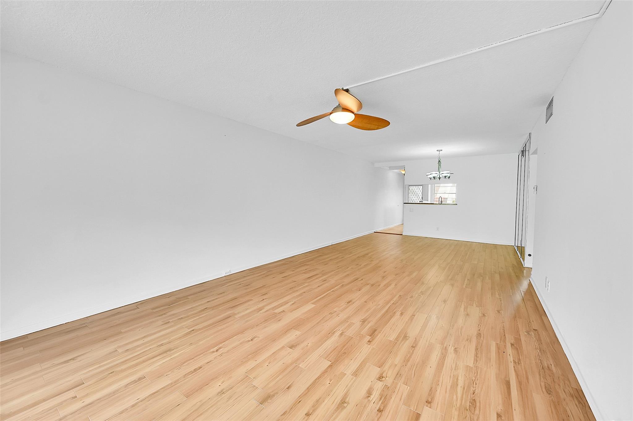 2401 Antigua Cir B3