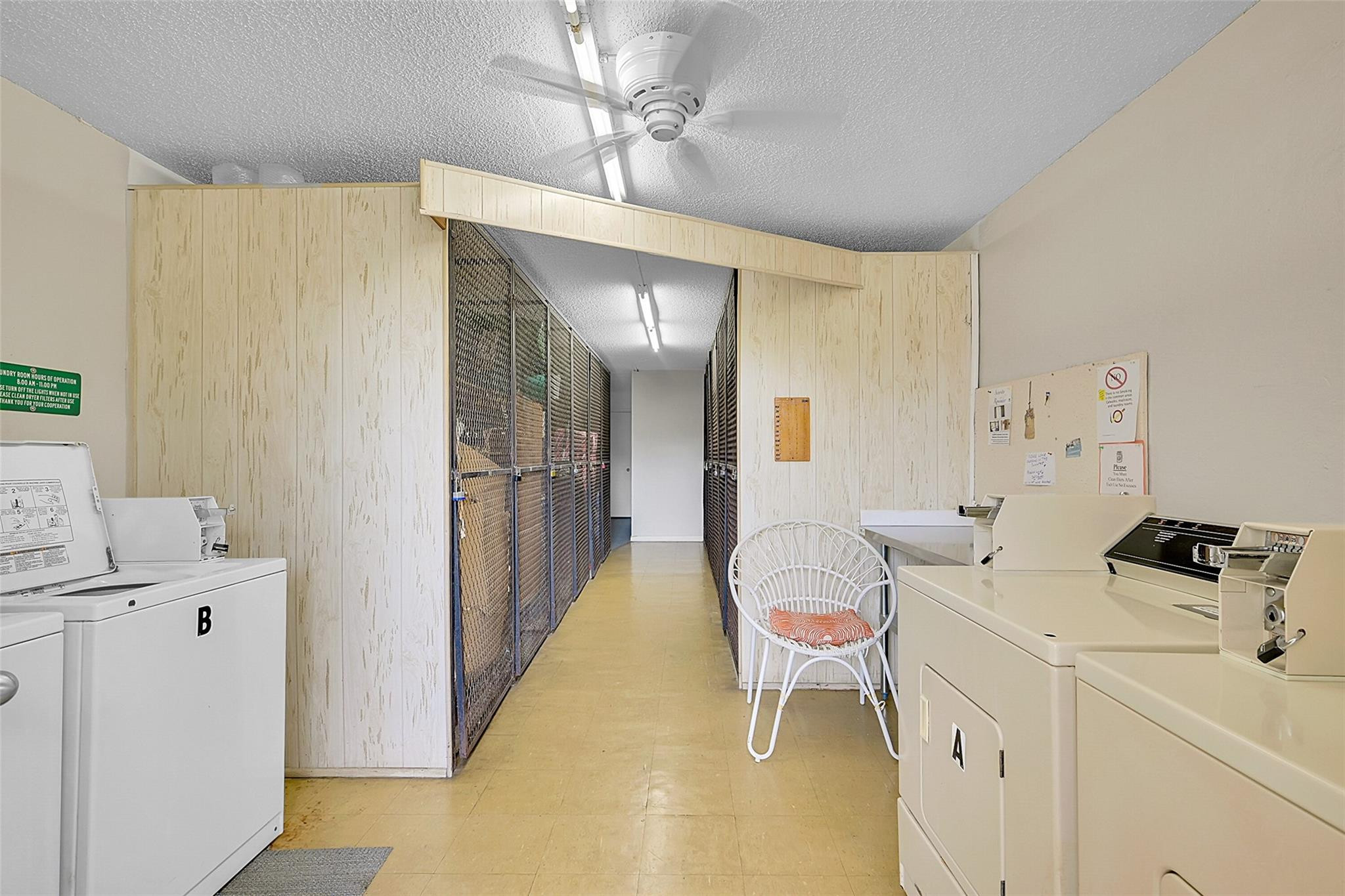 2401 Antigua Cir B3