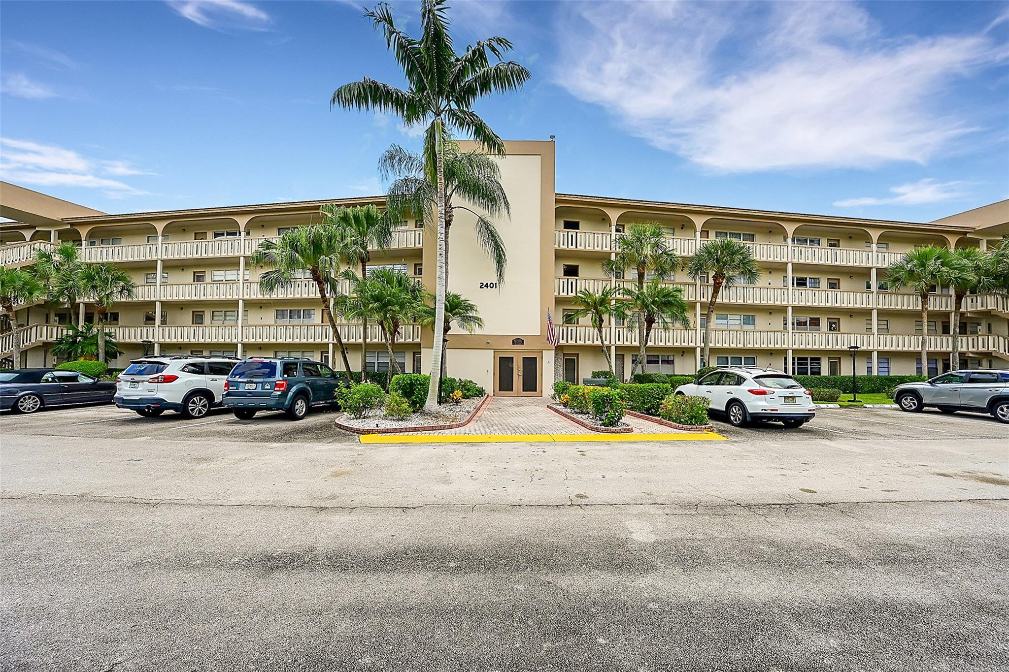 2401 Antigua Cir B3