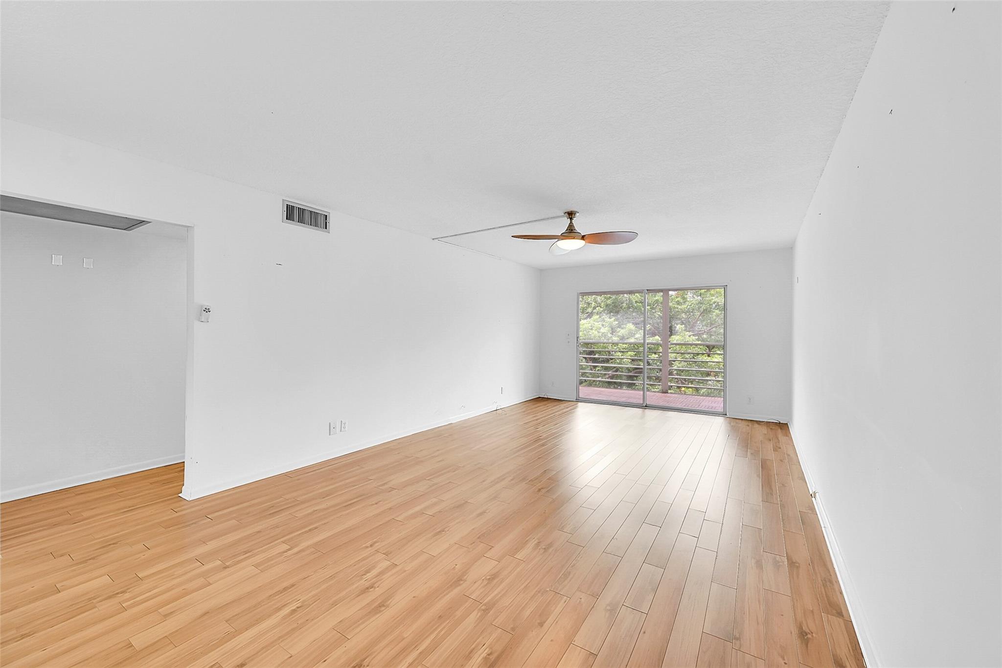 2401 Antigua Cir B3