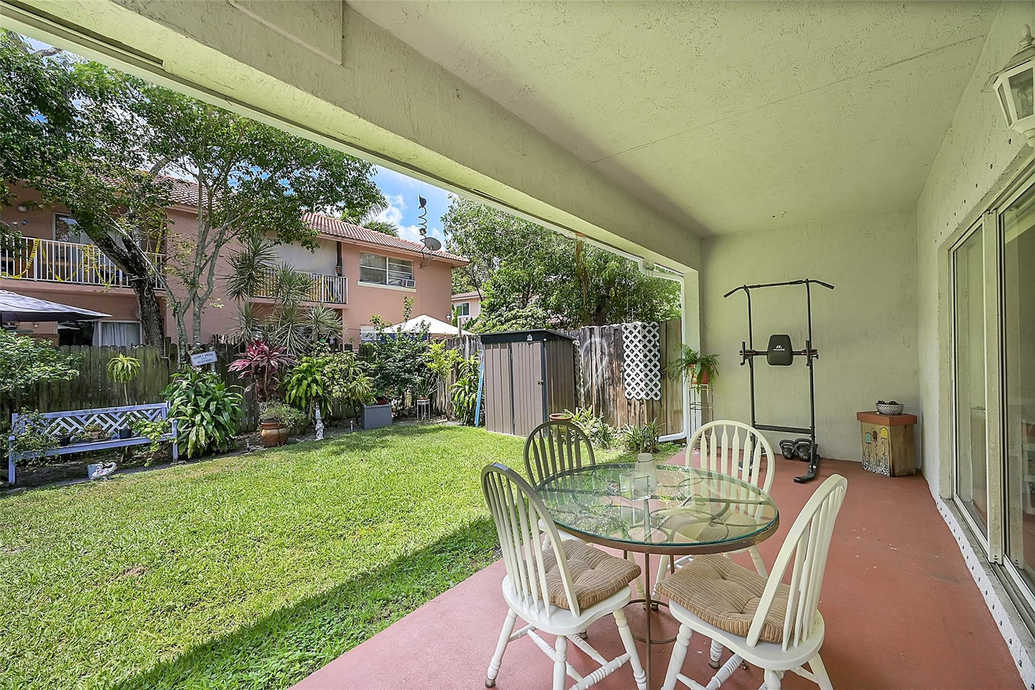 11480 NW 45th St 11480