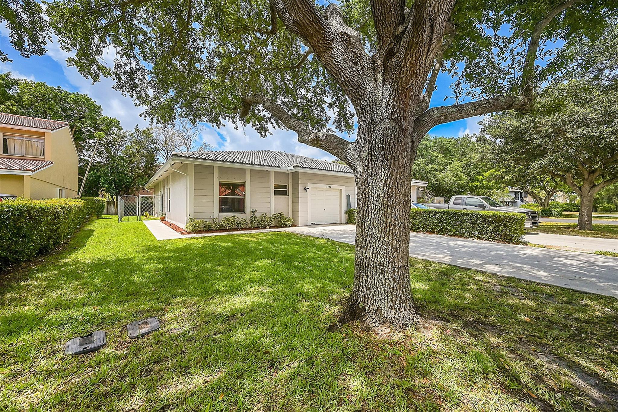 11480 NW 45th St 11480