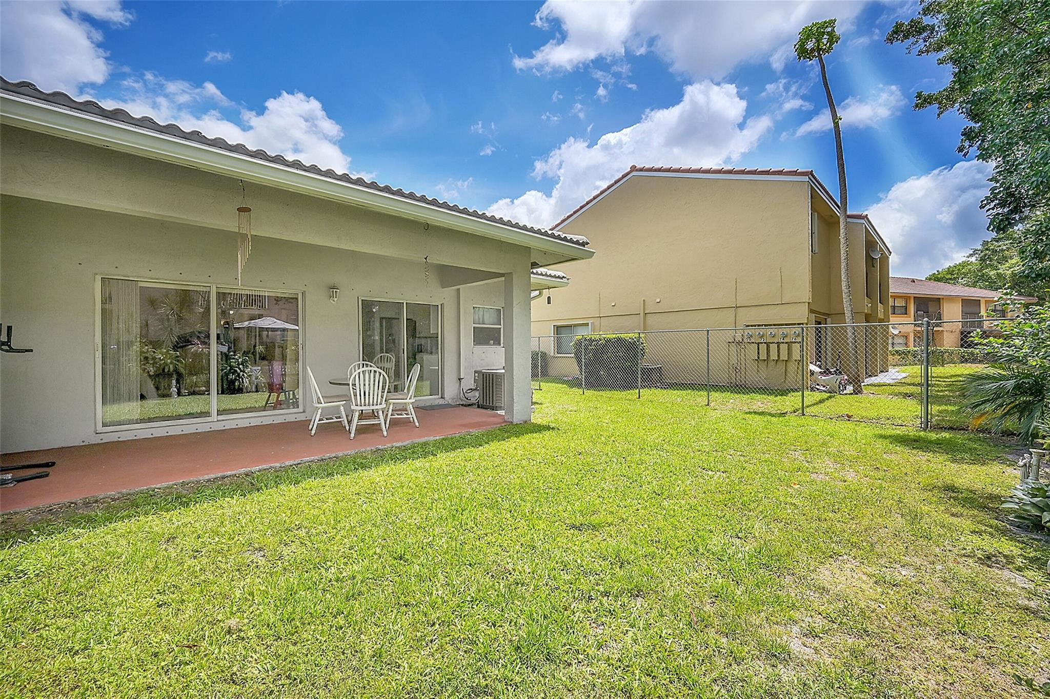 11480 NW 45th St 11480