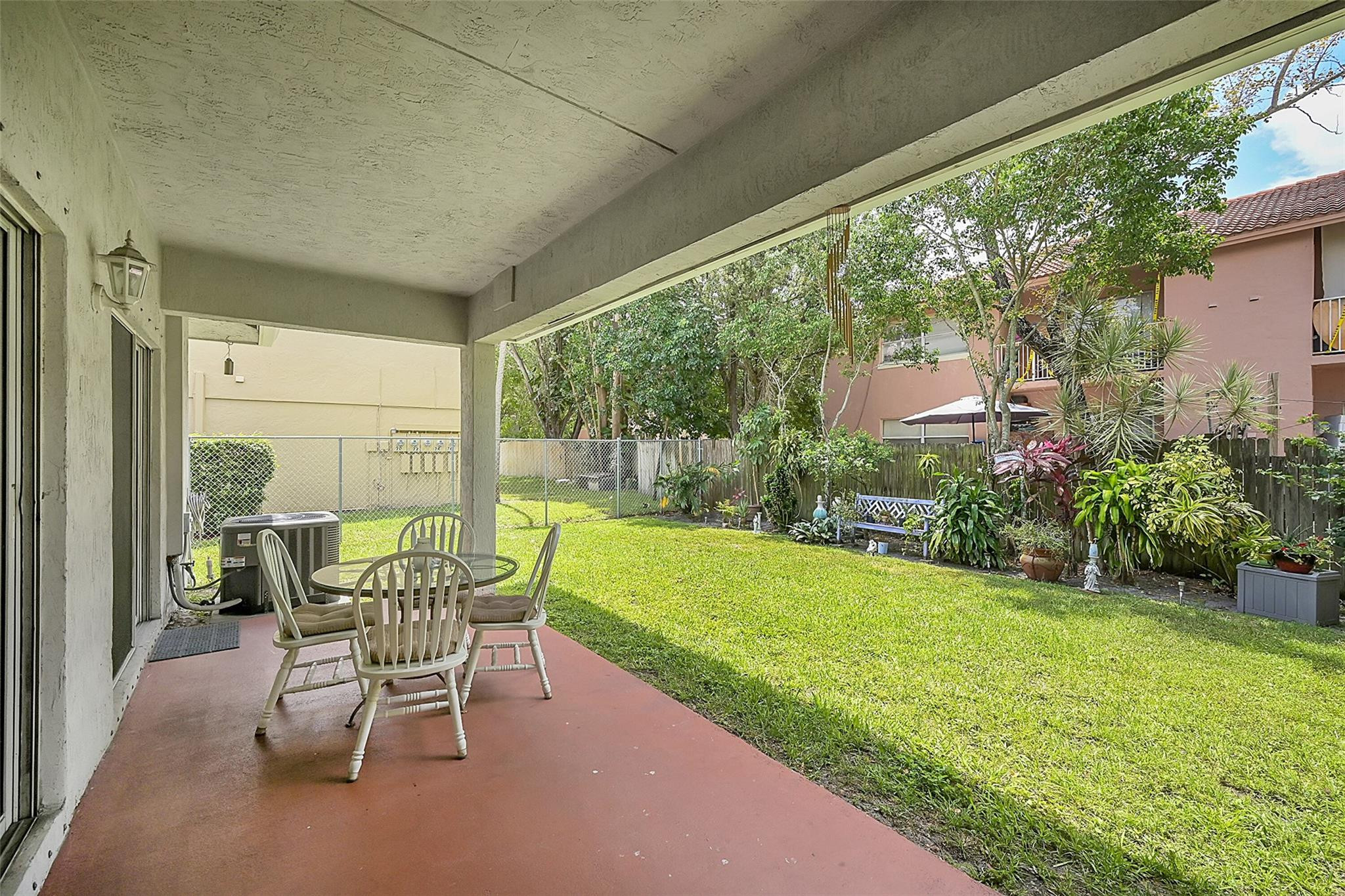 11480 NW 45th St 11480