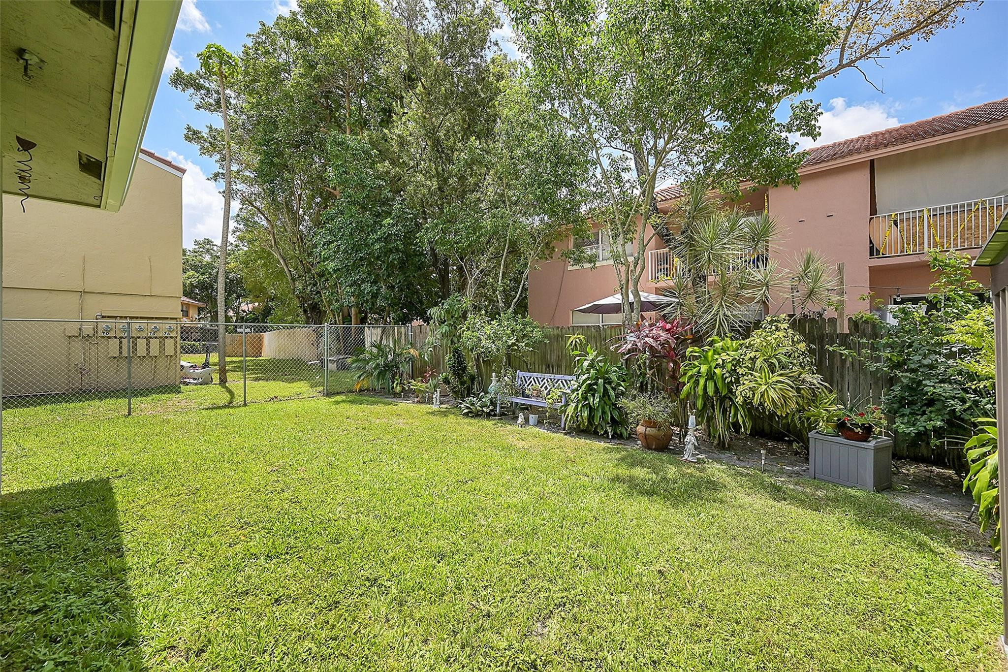 11480 NW 45th St 11480