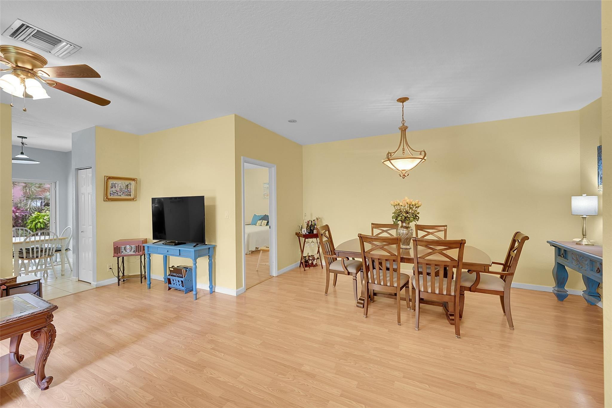 11480 NW 45th St 11480