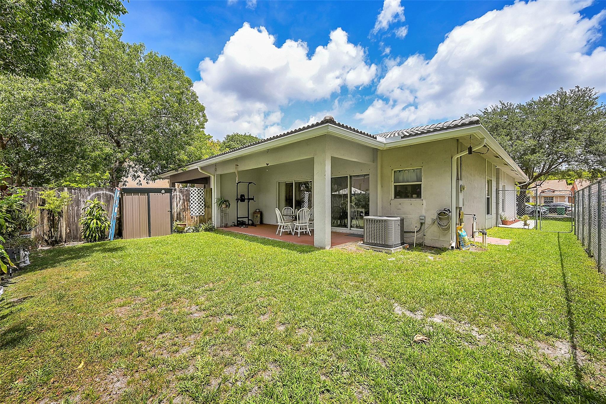 11480 NW 45th St 11480