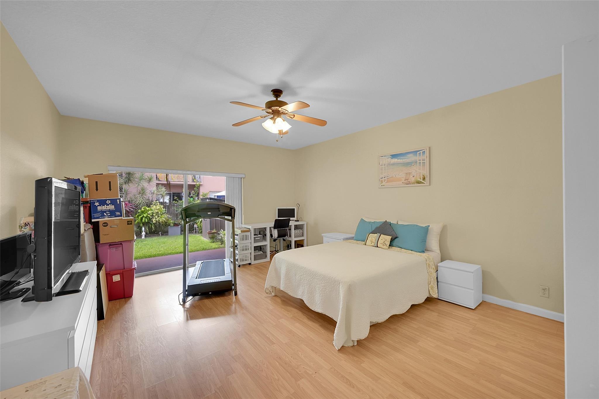 11480 NW 45th St 11480