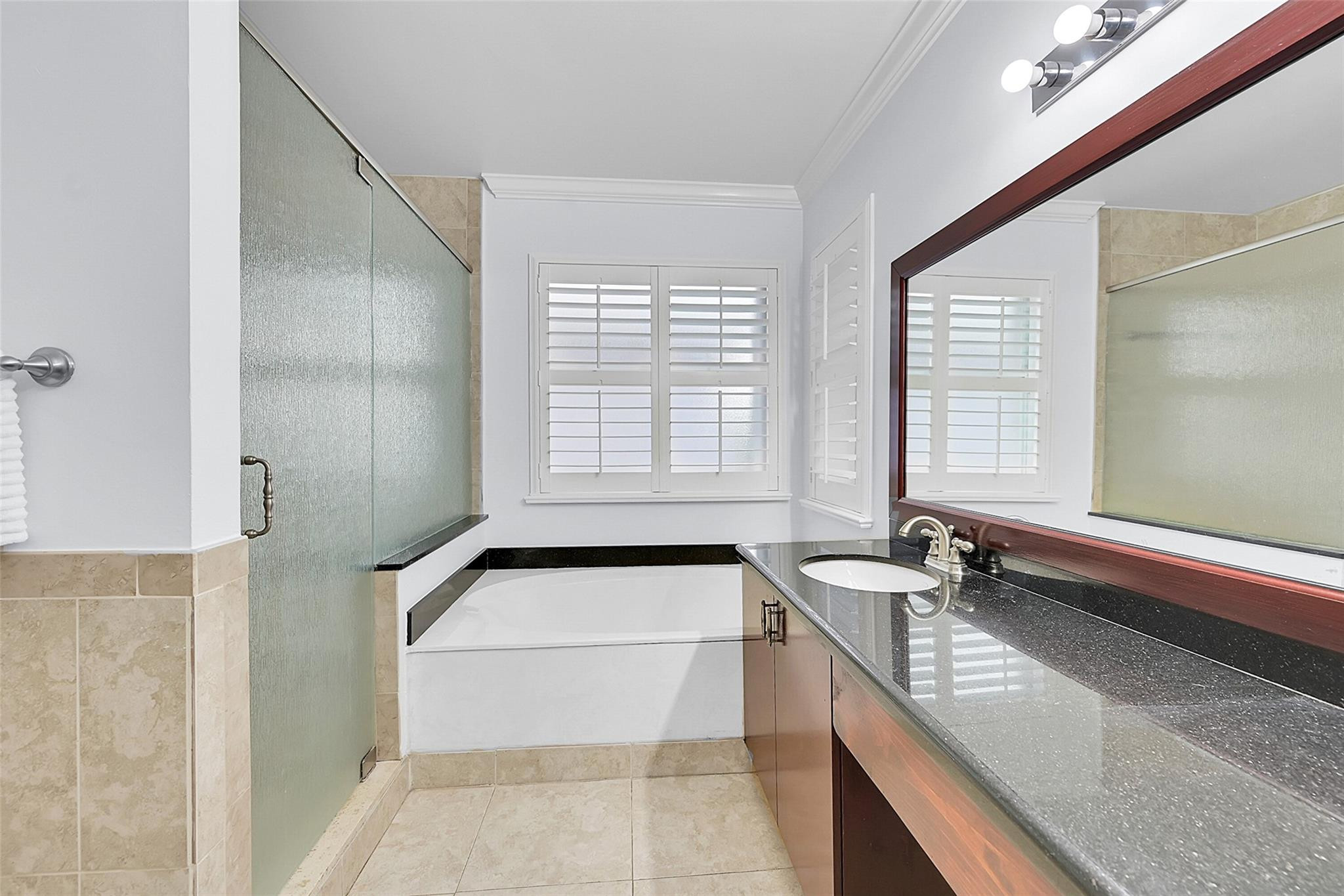 5022 Ibis Pl
