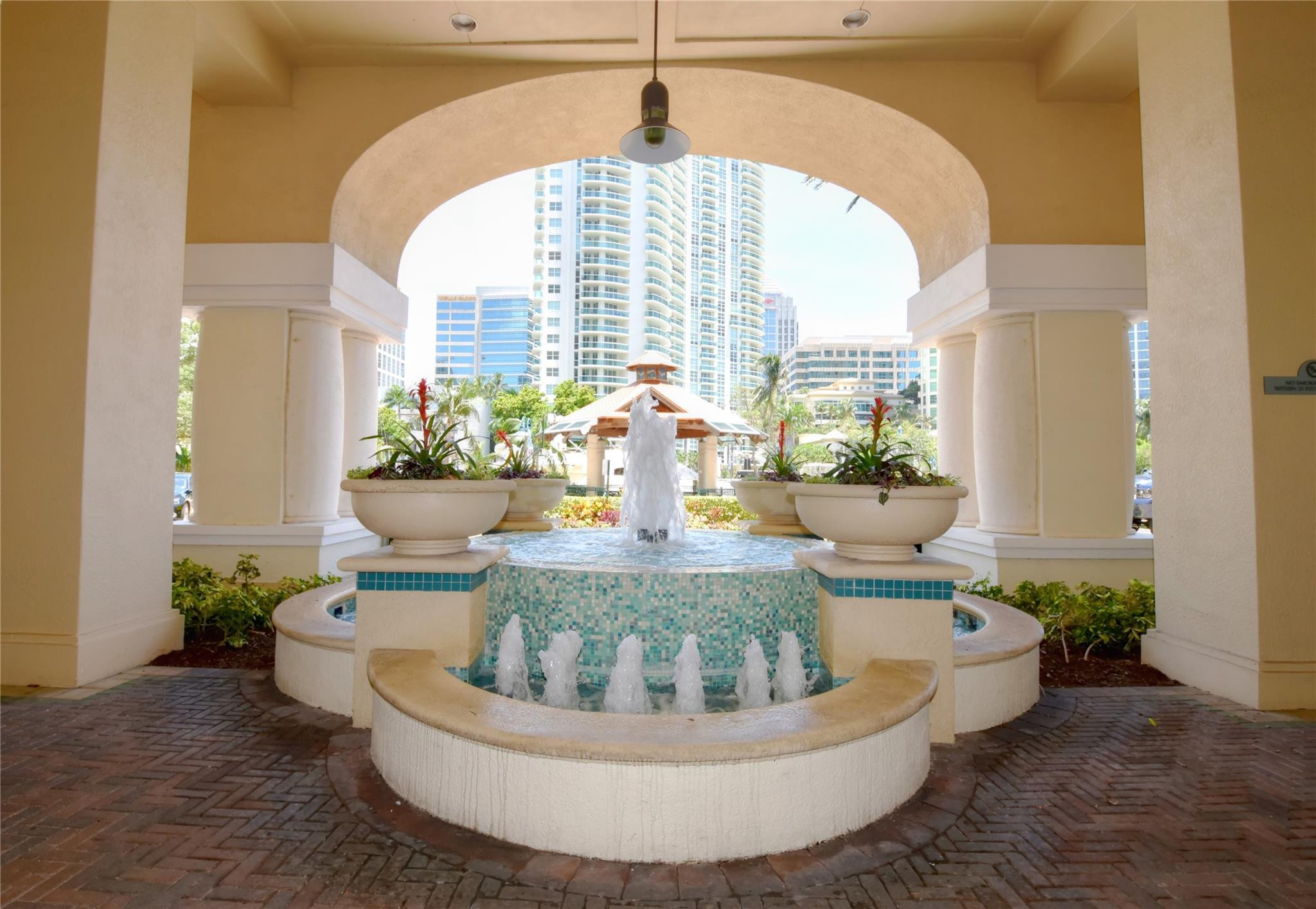 511 SE 5 Avenue 2002