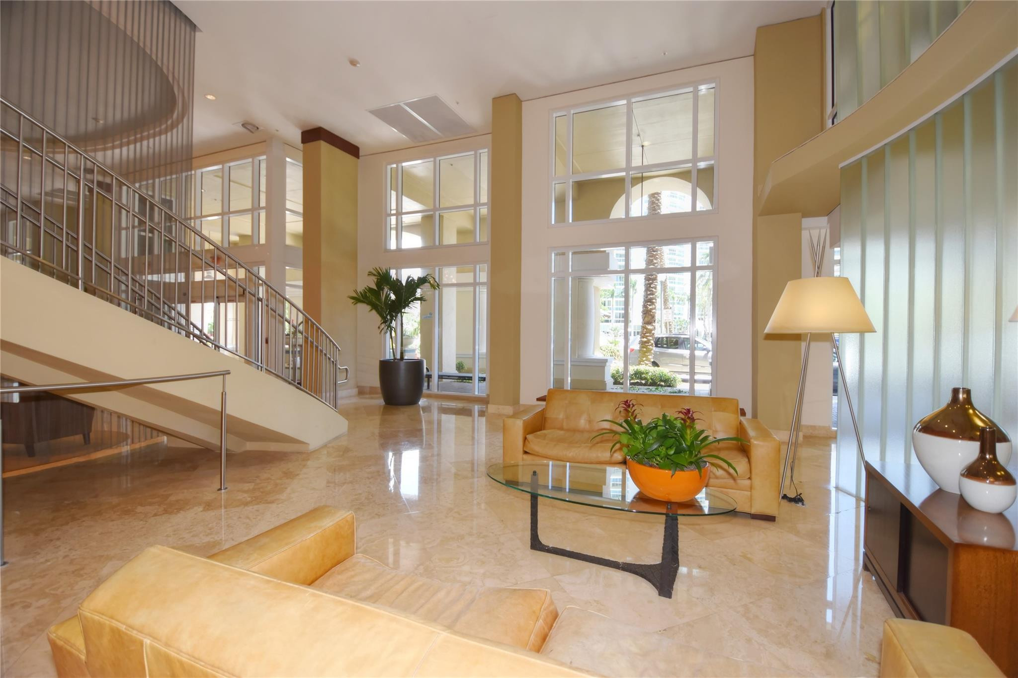 511 SE 5 Avenue 2002