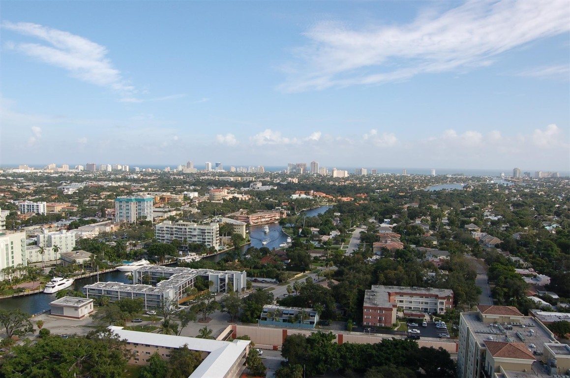 511 SE 5 Avenue 2002