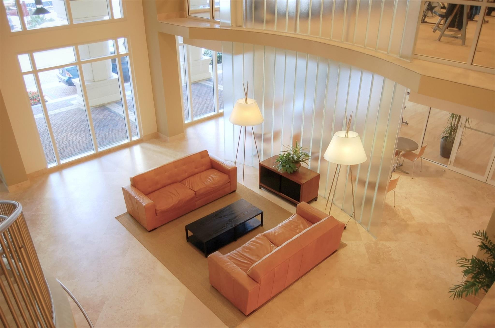 511 SE 5 Avenue 2002