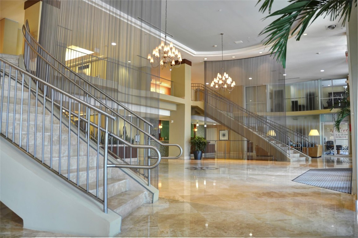 511 SE 5 Avenue 2002