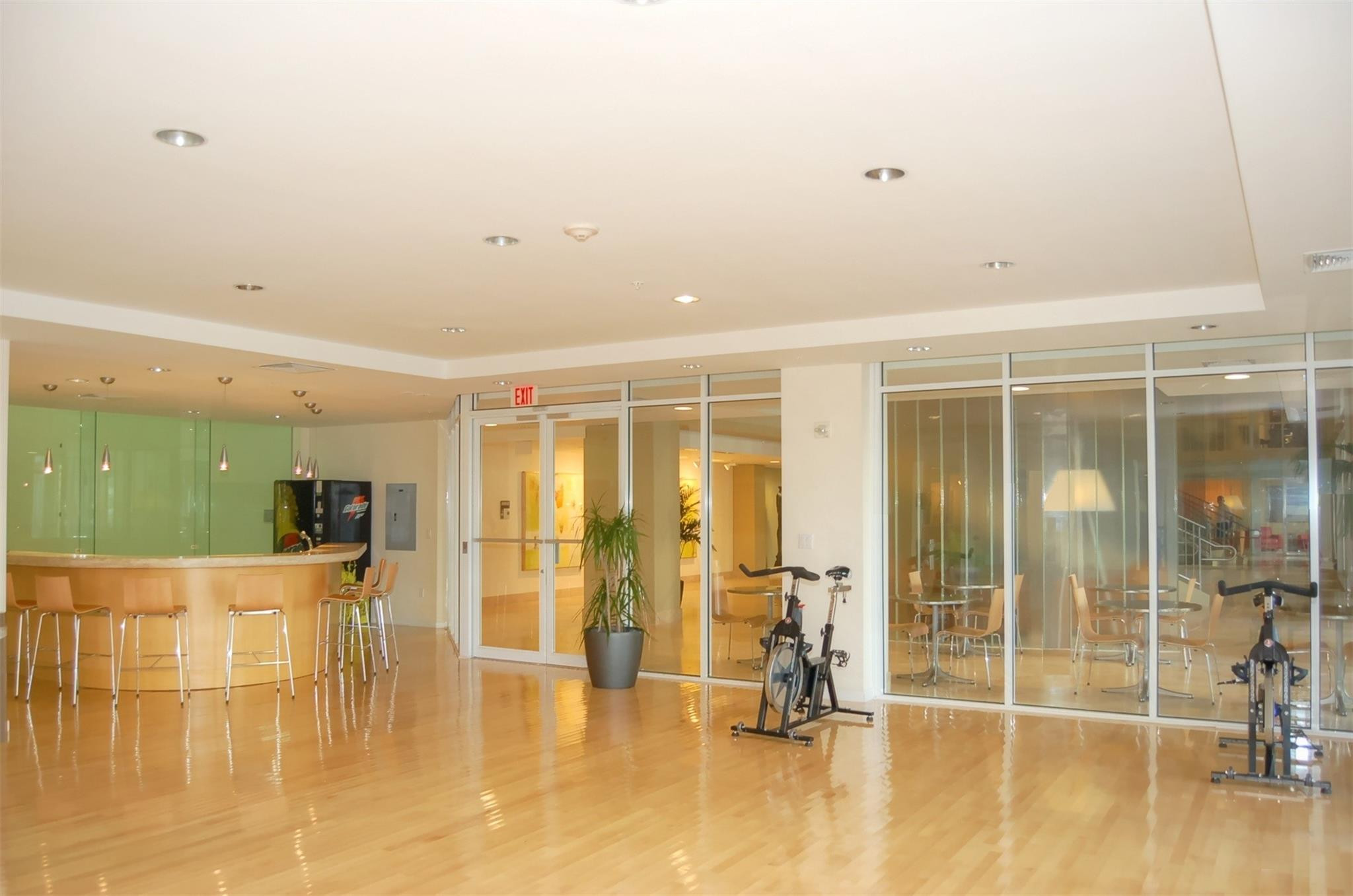 511 SE 5 Avenue 2002