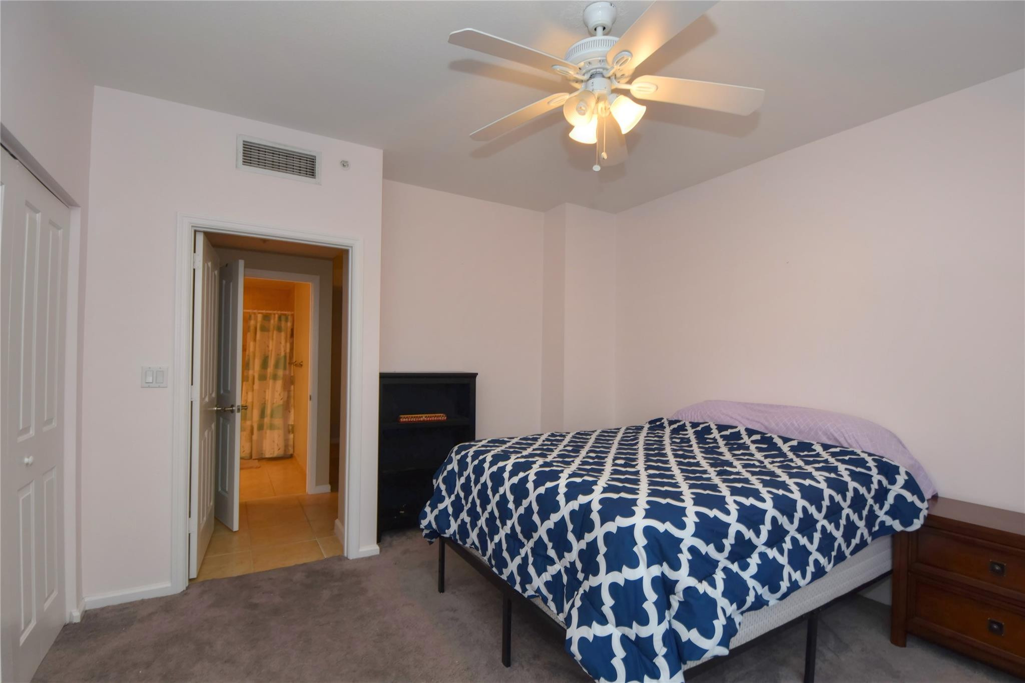 511 SE 5 Avenue 2002