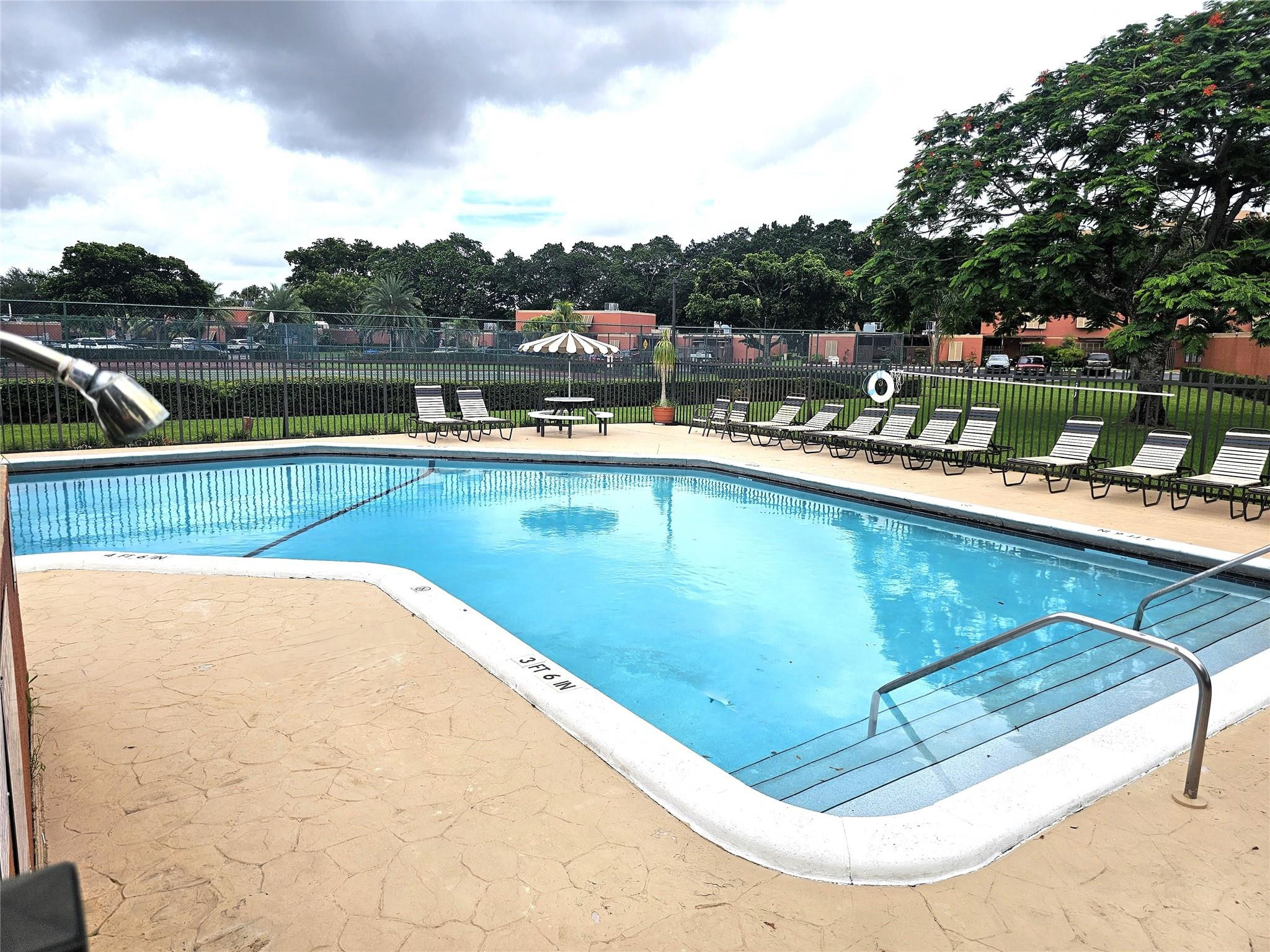 1600 Fairway Rd 1600