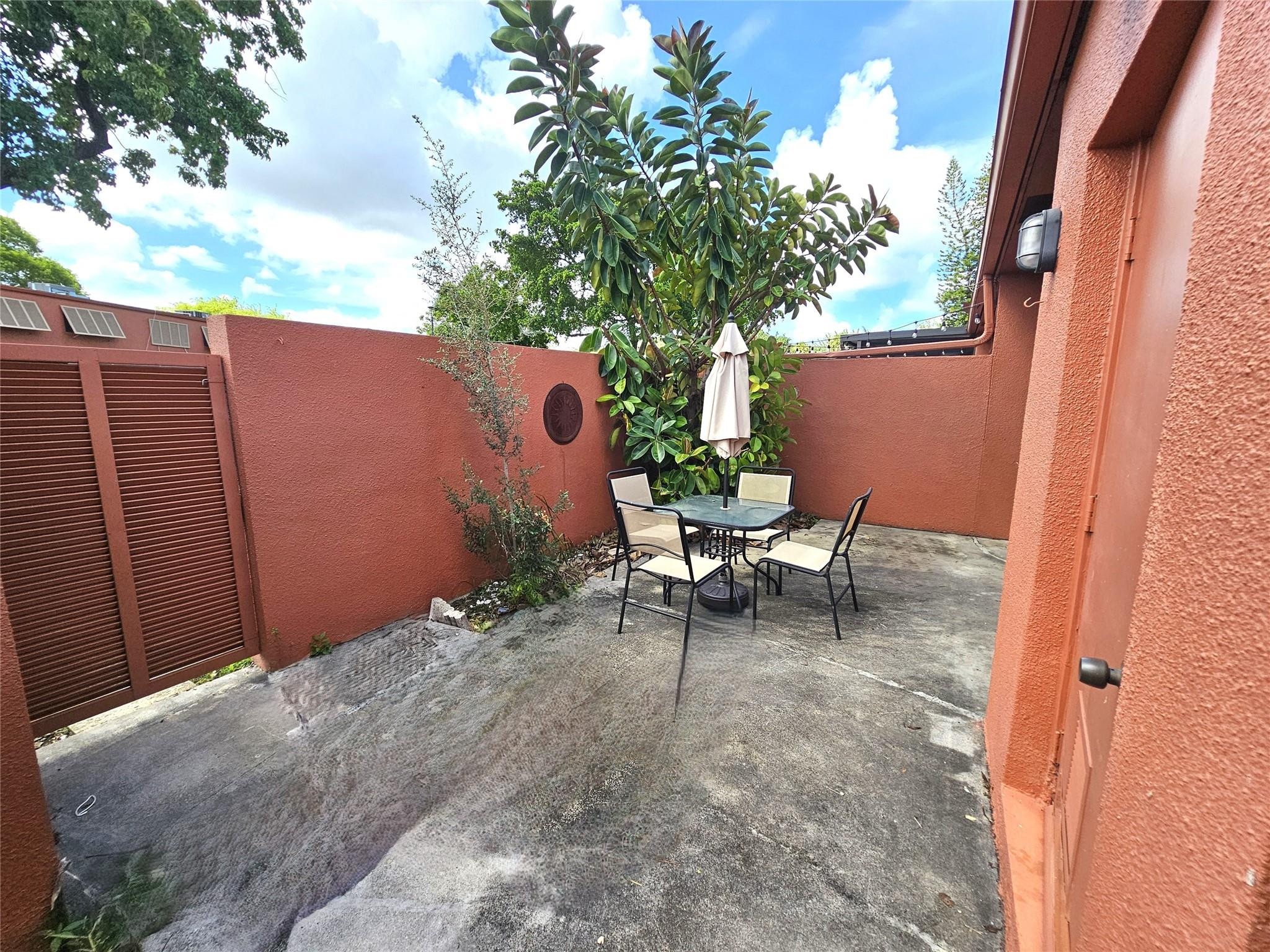 1600 Fairway Rd 1600