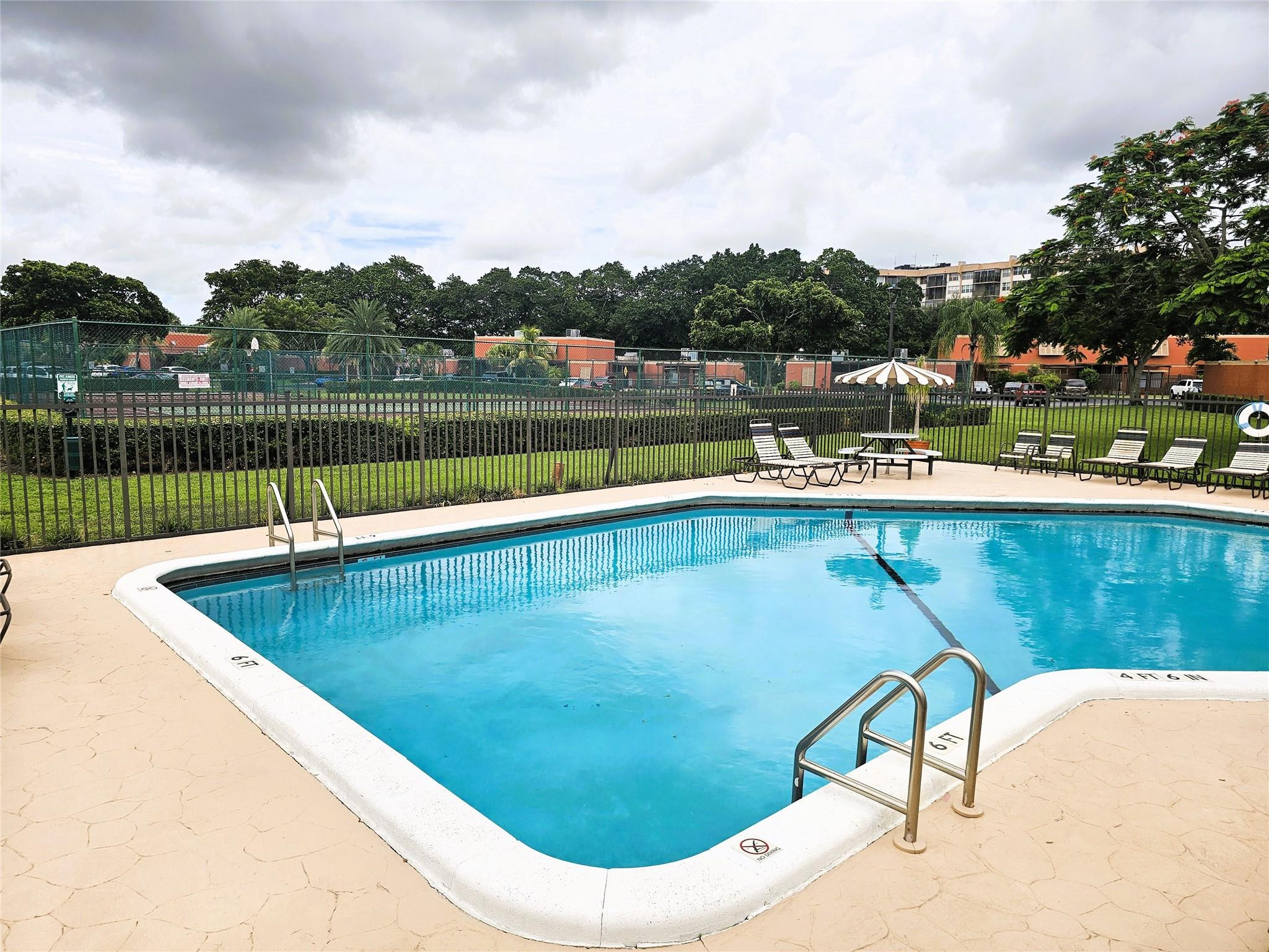 1600 Fairway Rd 1600