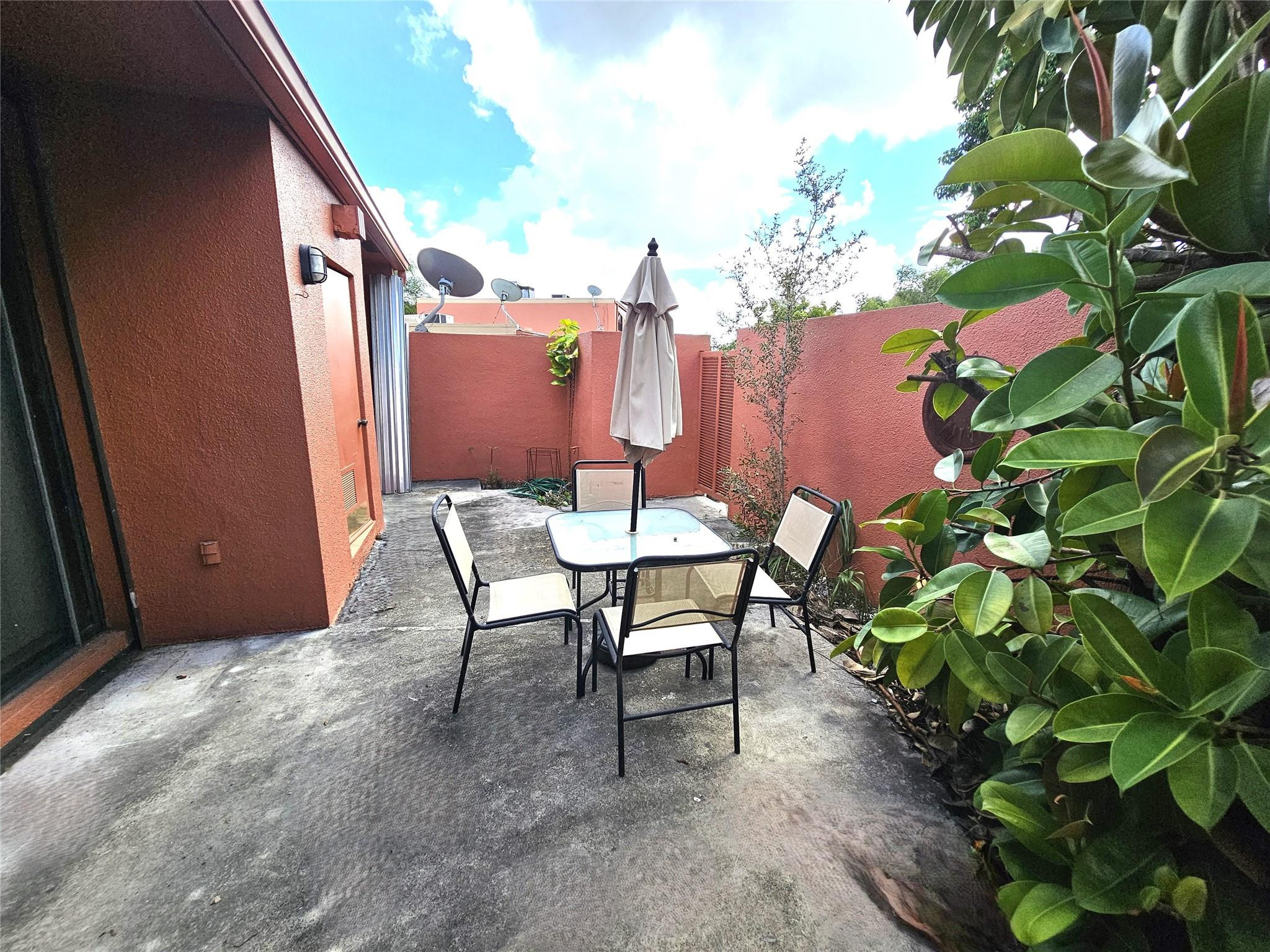 1600 Fairway Rd 1600