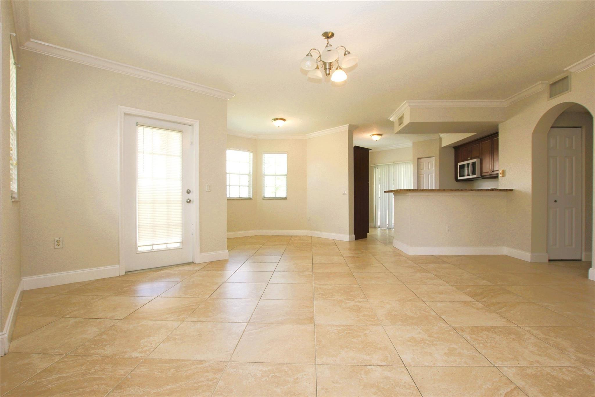 610 Belmont Ln