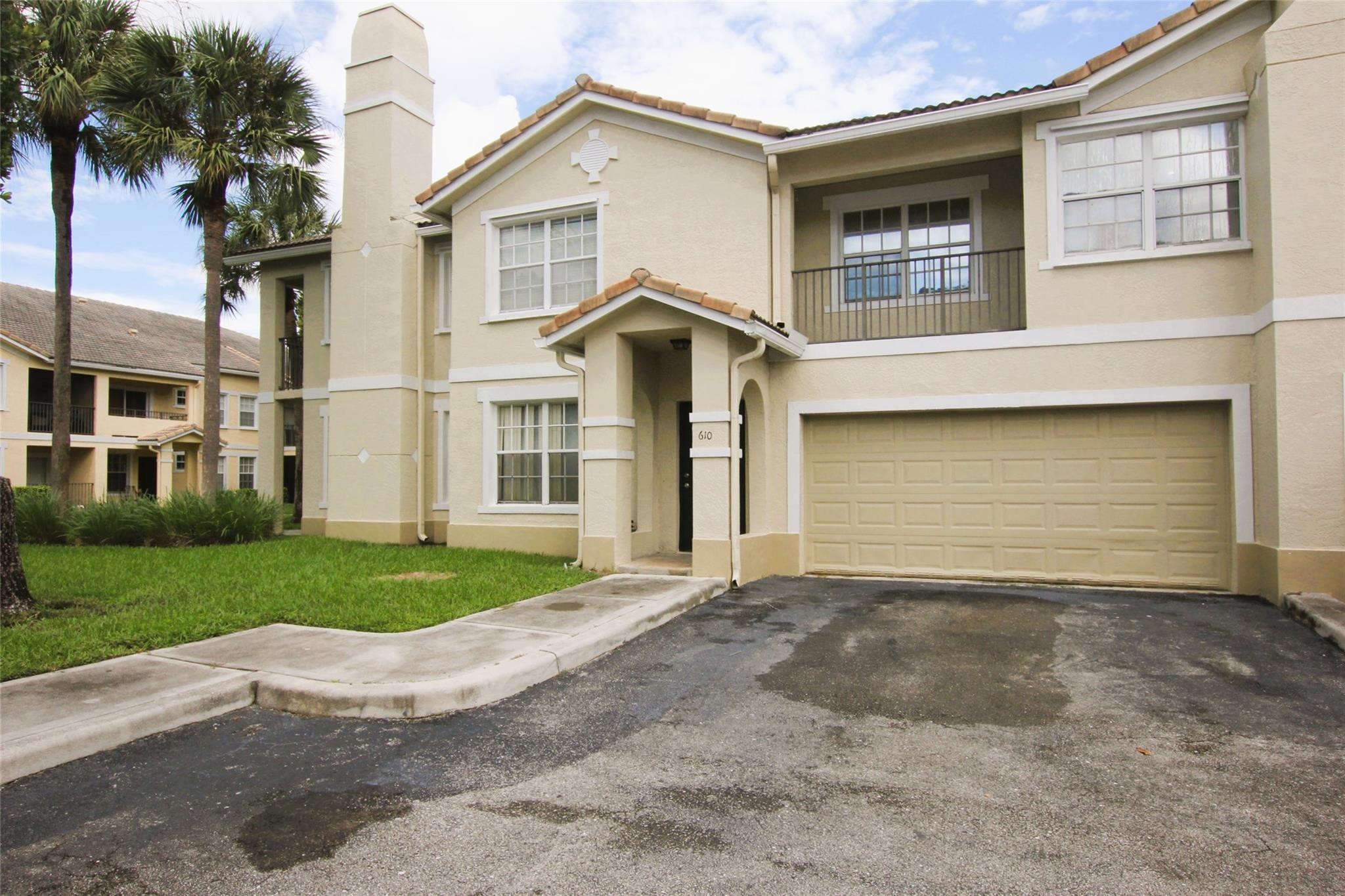 610 Belmont Ln