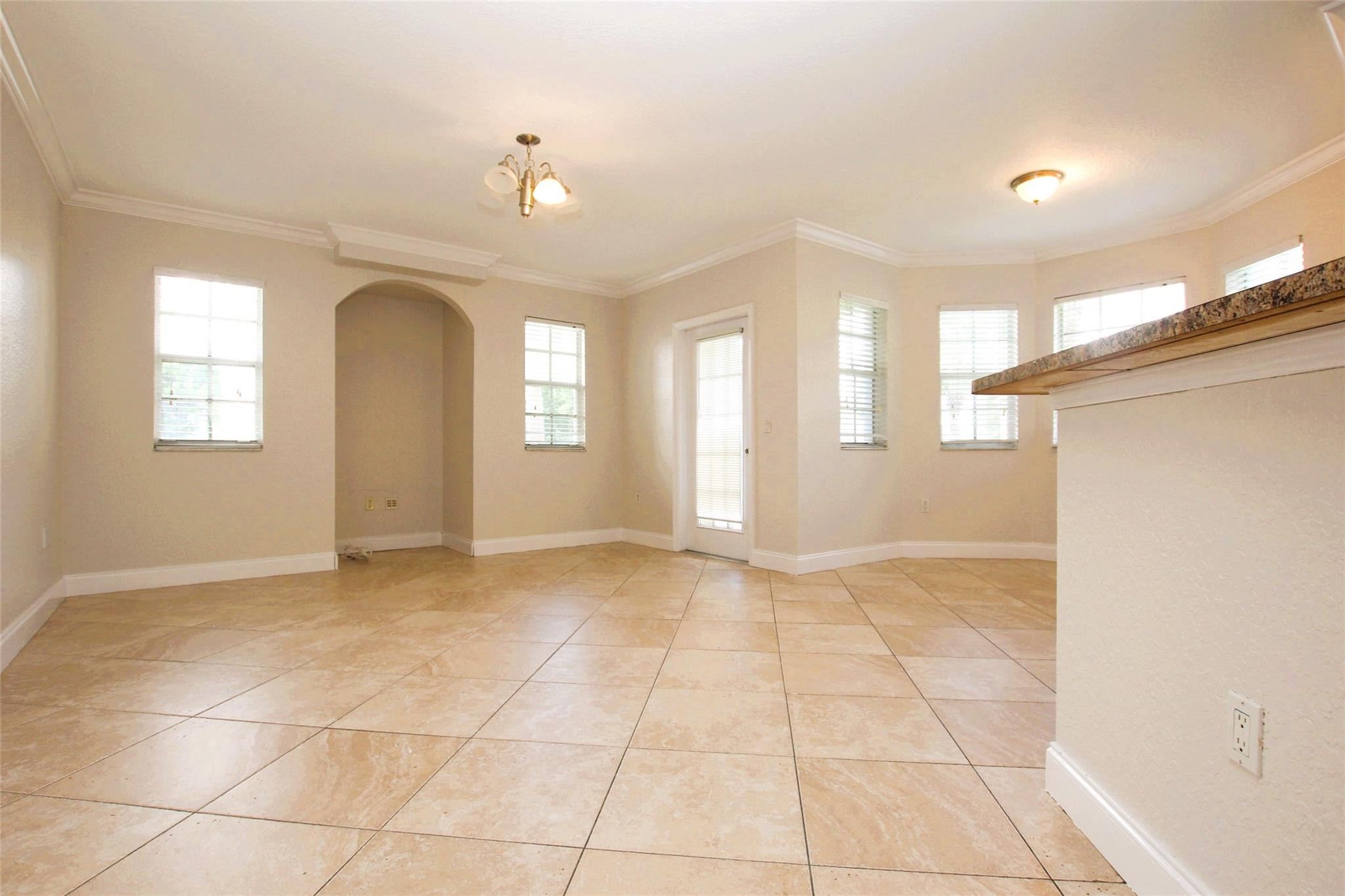 610 Belmont Ln