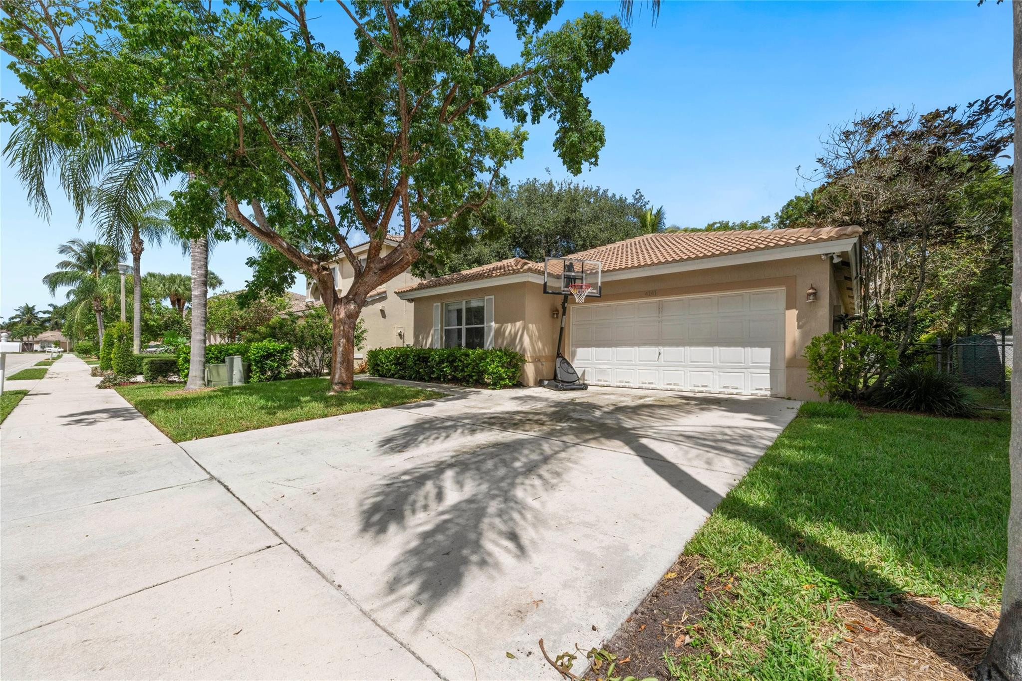 4141 NW 62nd Dr