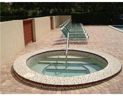 2501 Riverside Dr 116