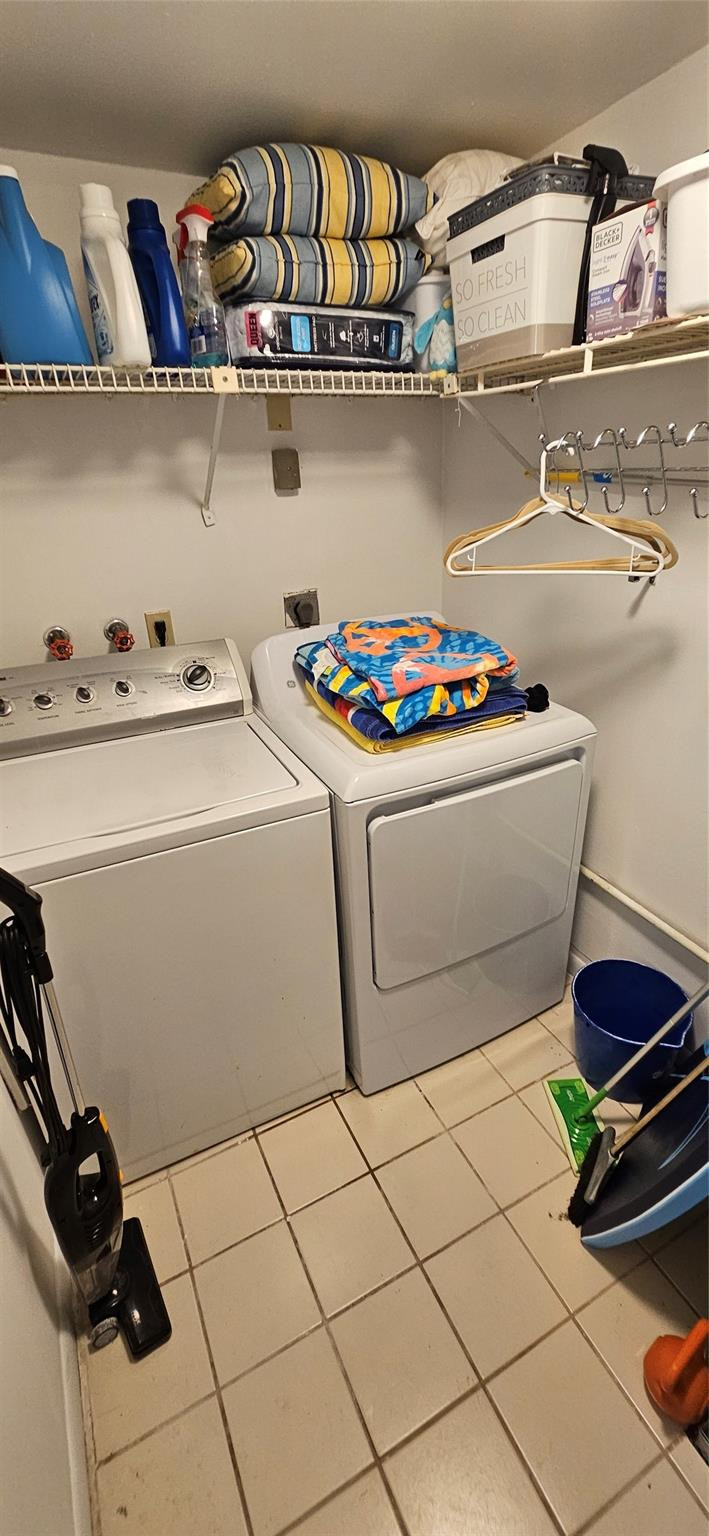 2575 S Ocean Blvd 107S