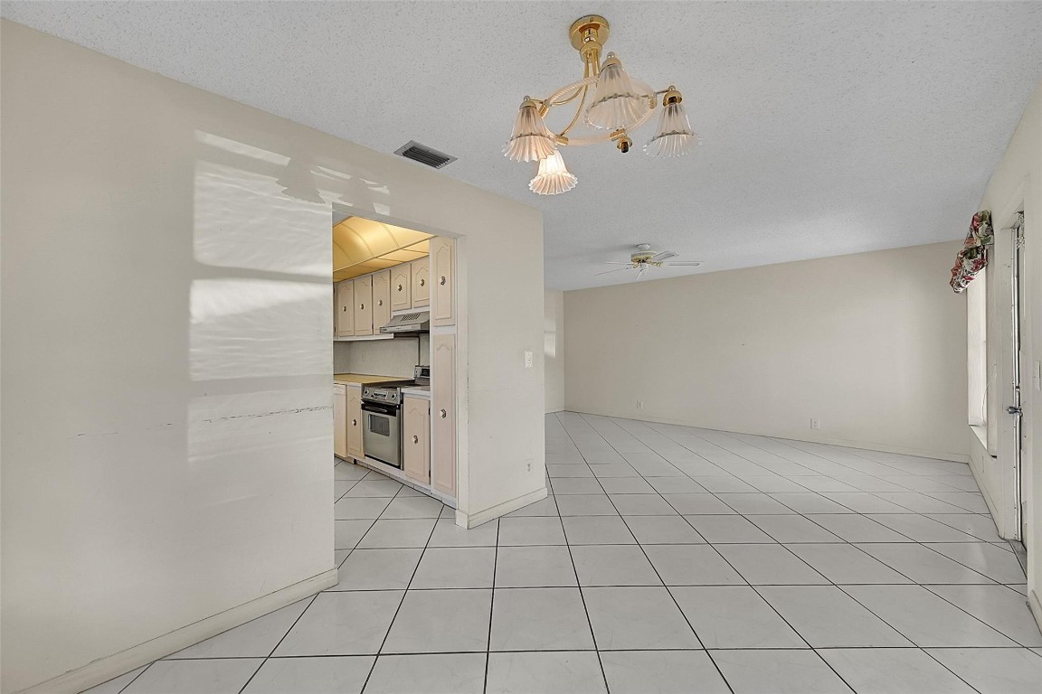 1081 NW 88th Ave A94