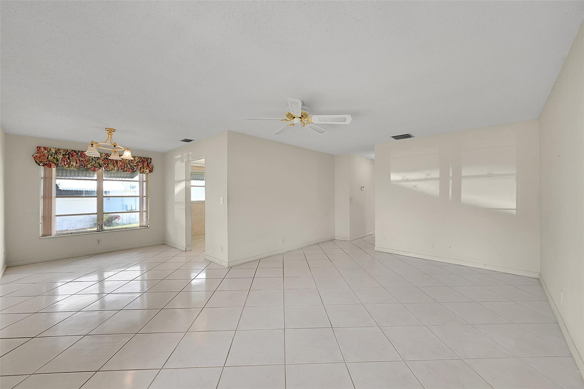 1081 NW 88th Ave A94