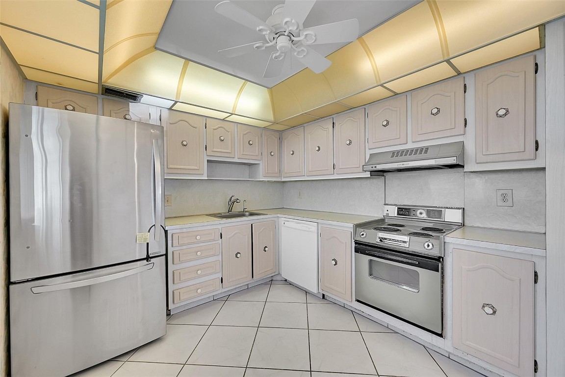 1081 NW 88th Ave A94