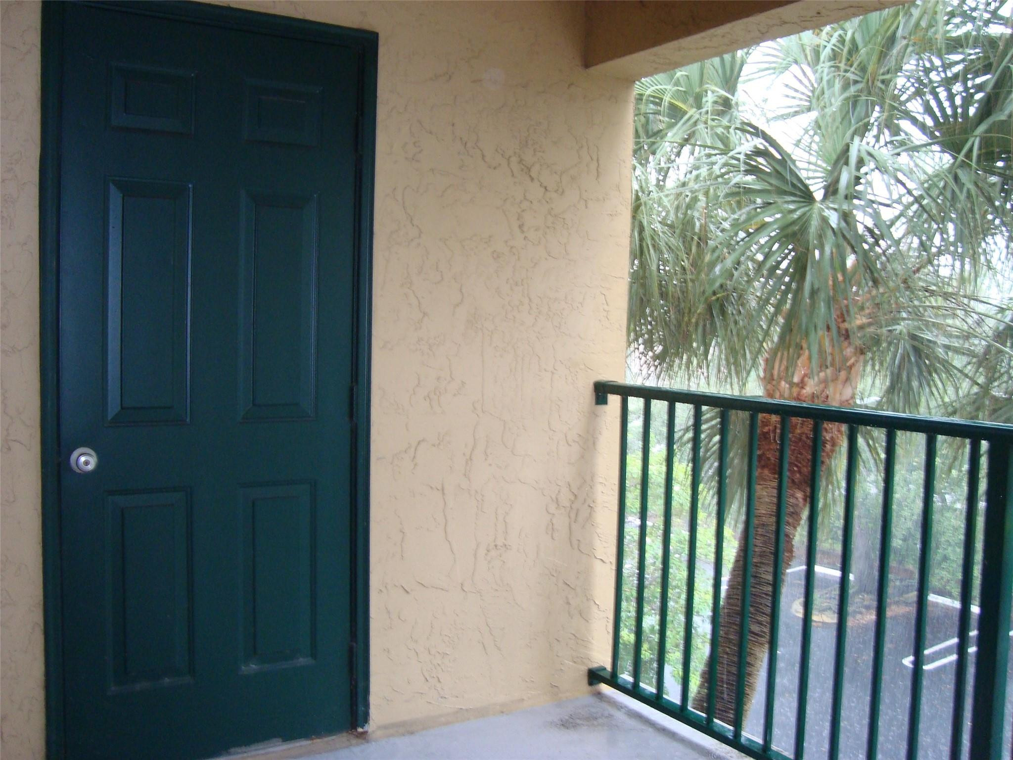 733 Riverside Dr 1232