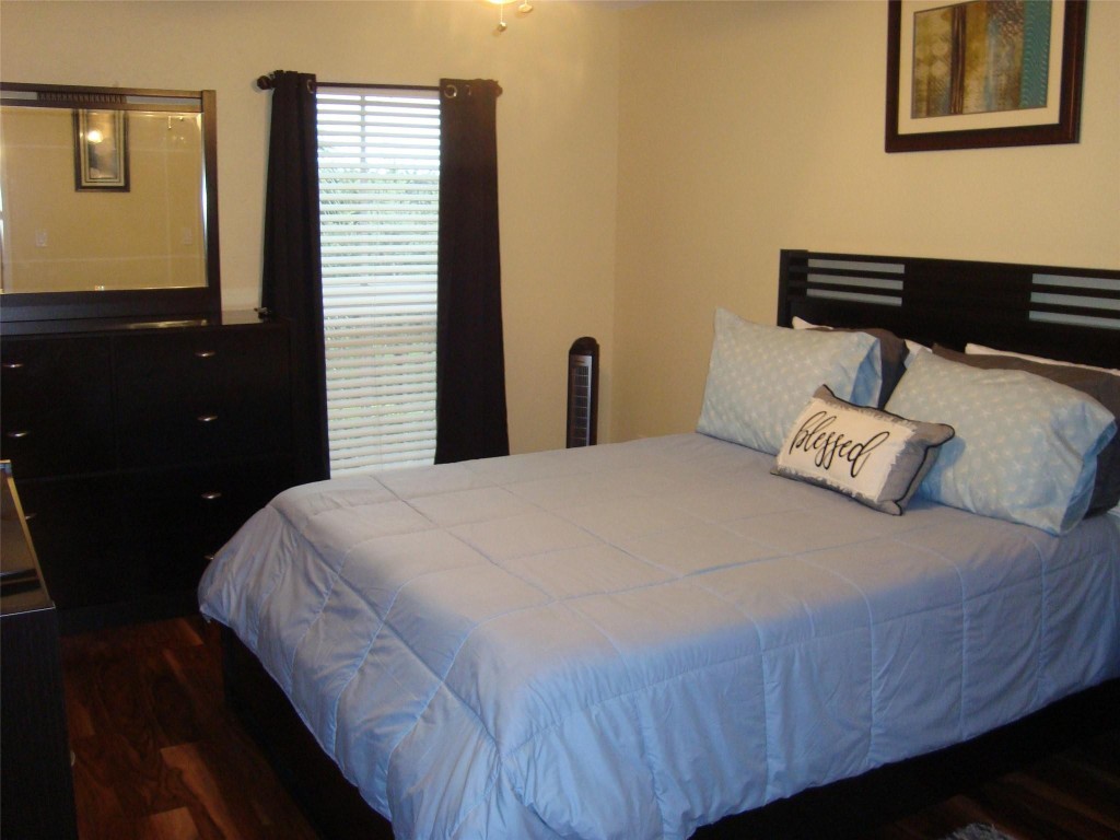 733 Riverside Dr 1232