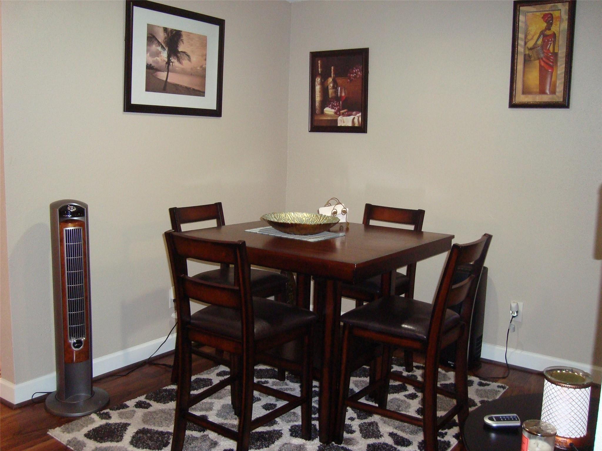 733 Riverside Dr 1232