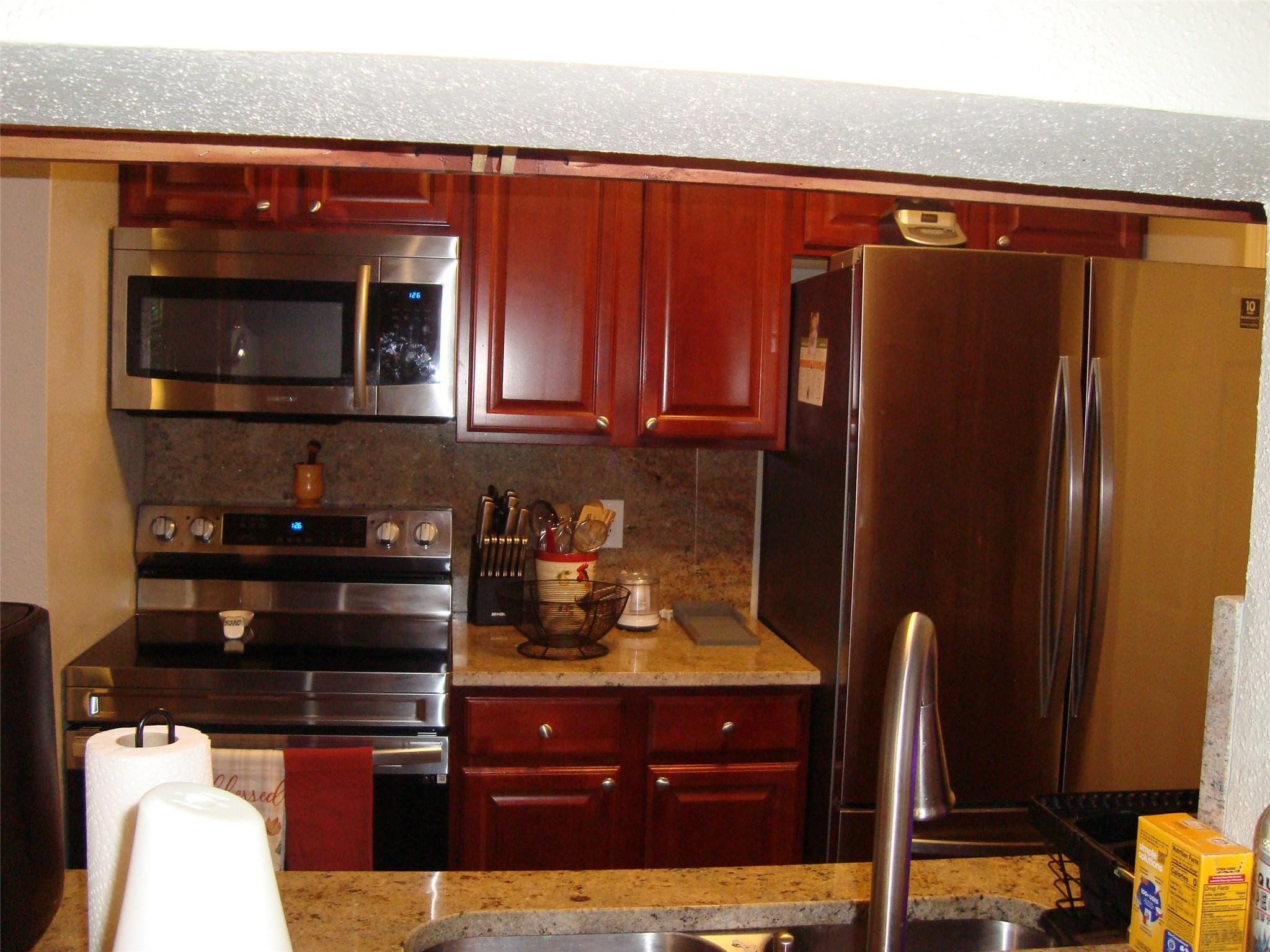 733 Riverside Dr 1232