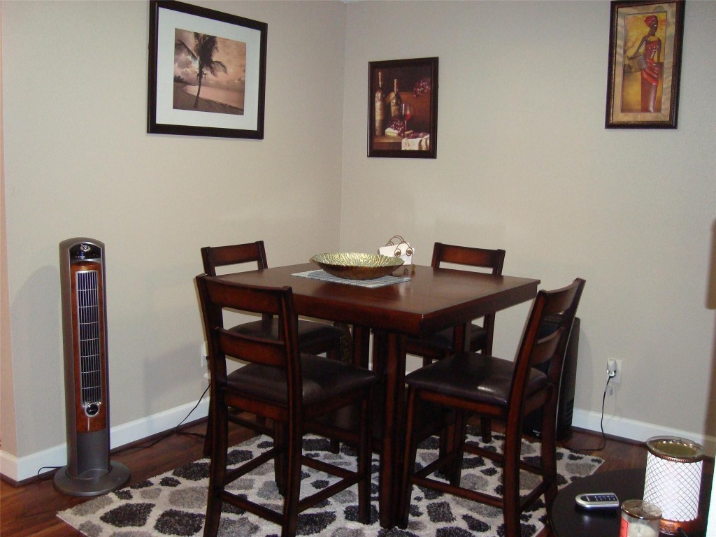 733 Riverside Dr 1232