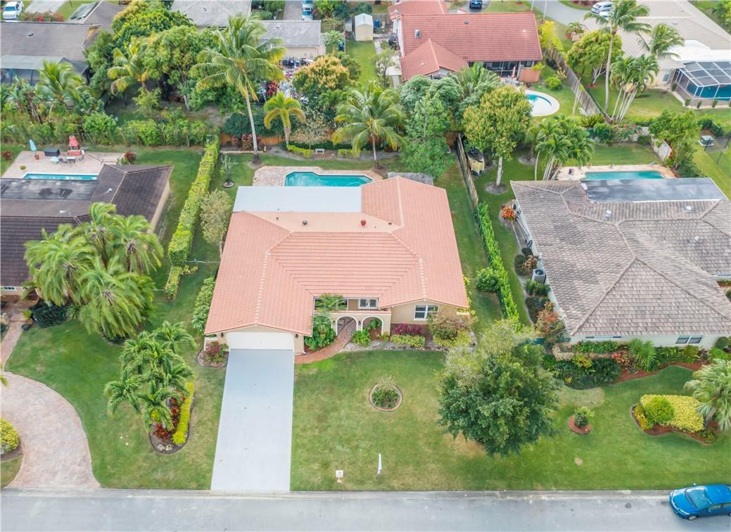 10300 NW 17th St