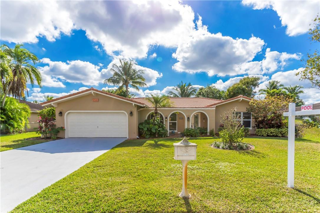 10300 NW 17th St