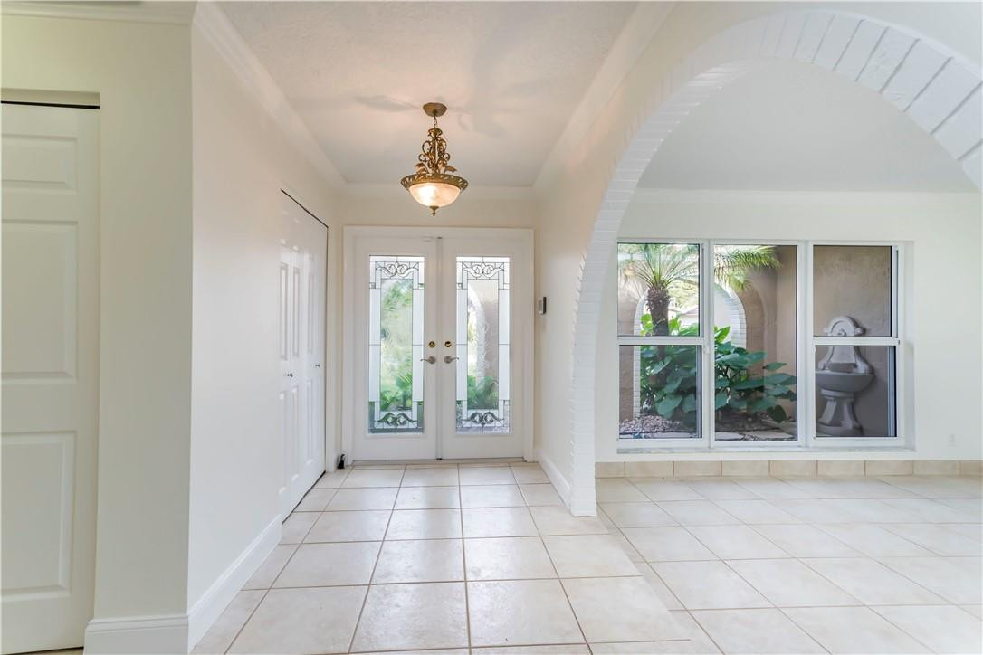 10300 NW 17th St